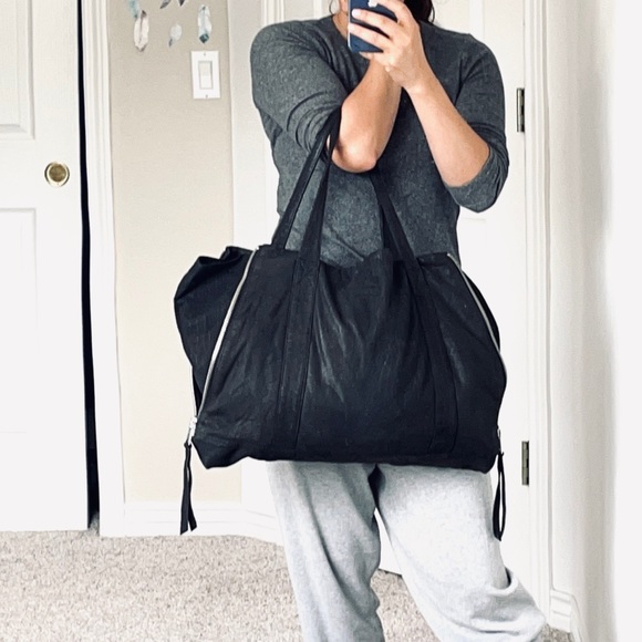 Ultra Soft Lamb Leather Large Tote - Picture 16 of 16